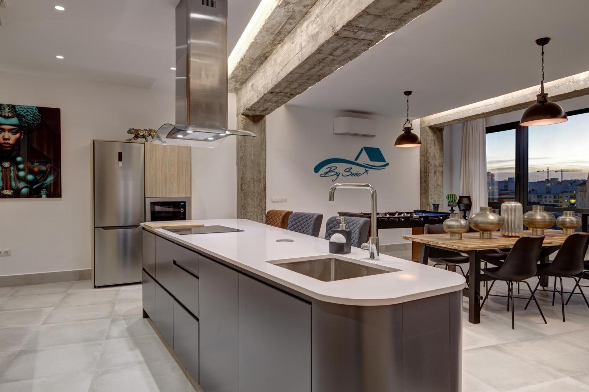 Apartment Tribuna Center By Seric Málaga Buitenkant foto